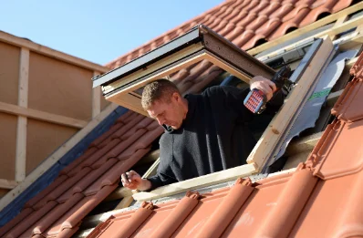 Pose de fenêtres de toit Velux à Houdilcourt